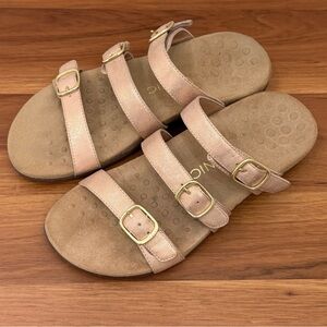 VIONIC “Misa” 3-Buckle Rose Gold Slide Orthopedic Sandals Size 9 WIDE